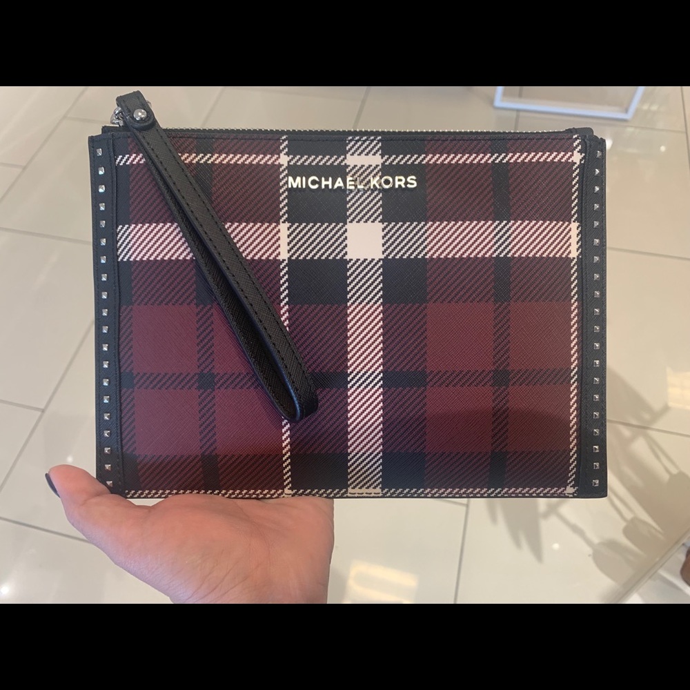 MK Clutch